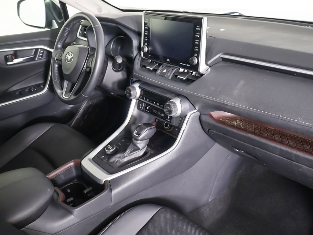 Used 2022 Toyota RAV4 Limited image 29