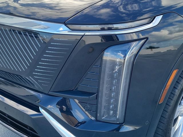 Certified 2026 Cadillac Vistiq Premium Luxury AWD/4WD image 10