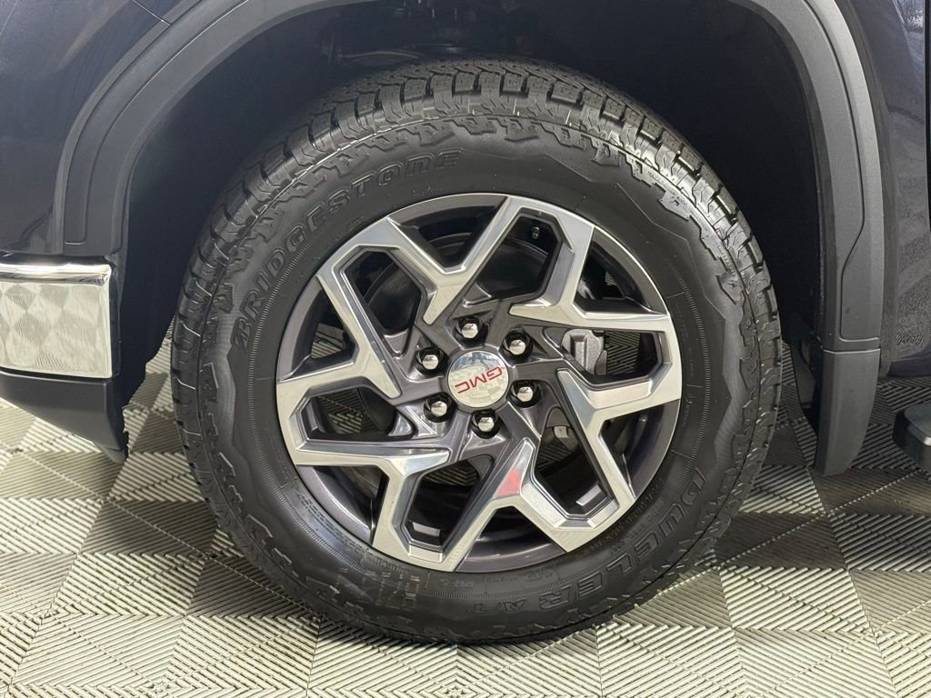 New 2025 GMC Sierra 1500 SLT w/ SLT Premium Package image 12