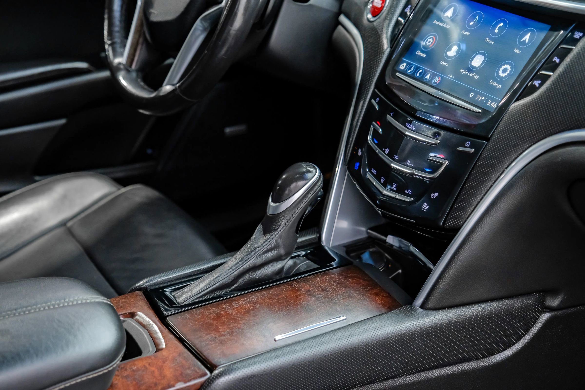 Used 2019 Cadillac XTS Luxury image 31