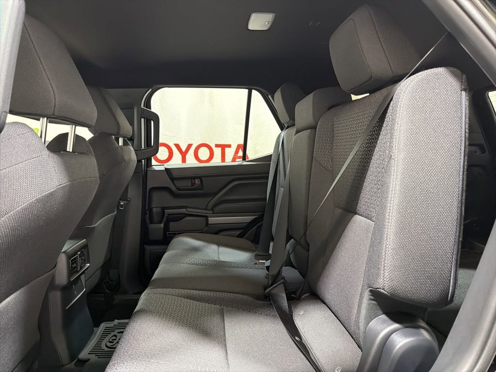 Used 2026 Toyota 4Runner SR5 image 18