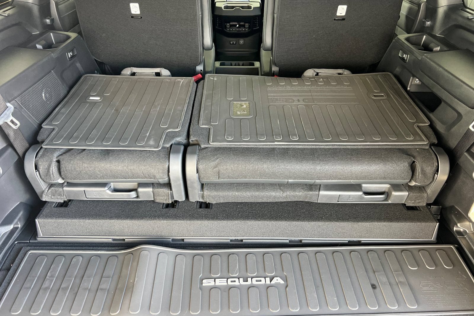 New 2026 Toyota Sequoia Platinum AWD/4WD image 17