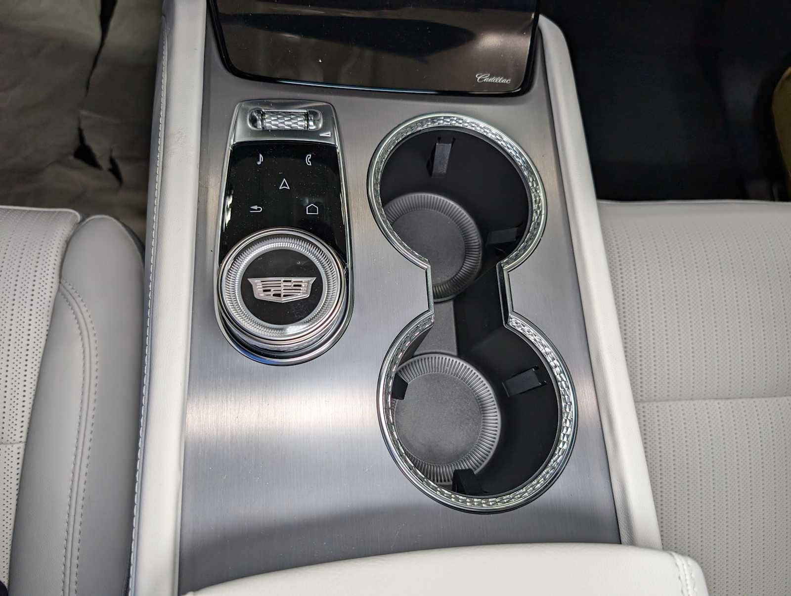 New 2026 Cadillac Vistiq Sport w/ LPO, Floor Liner Package image 27