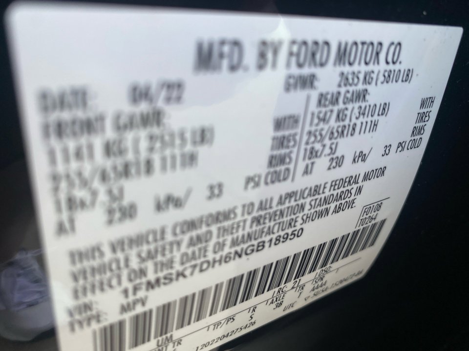 Used 2022 Ford Explorer XLT image 38