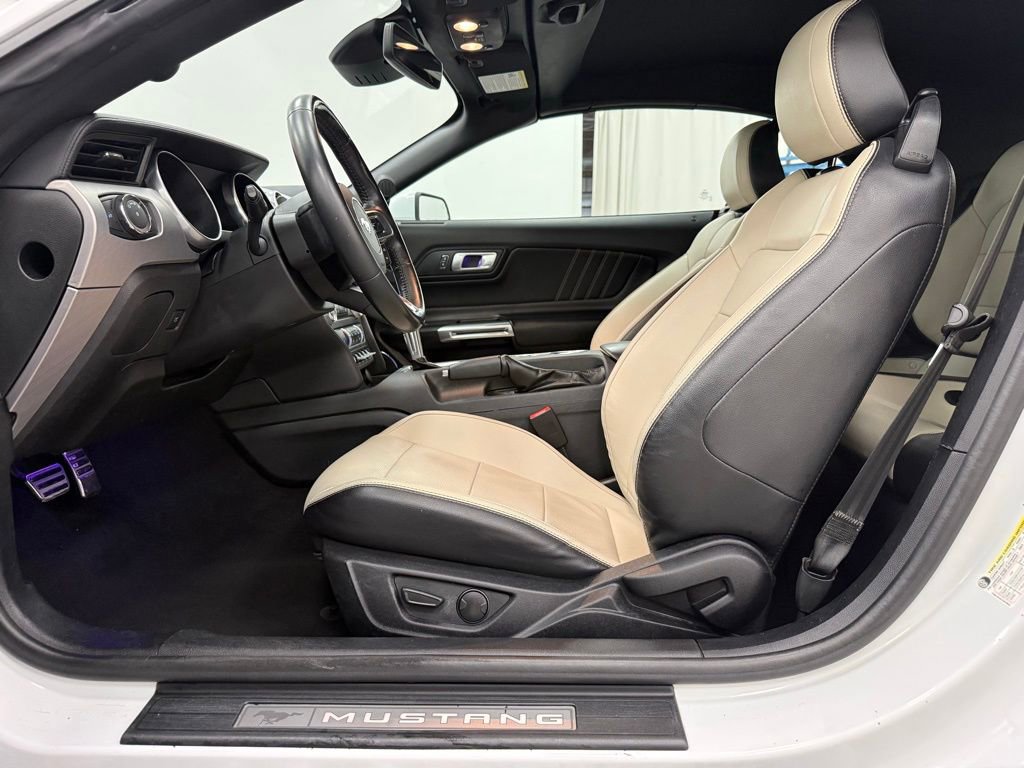 Used 2022 Ford Mustang Premium image 16