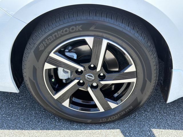 Certified 2025 Nissan Sentra SV w/ All-Weather Package FWD image 13