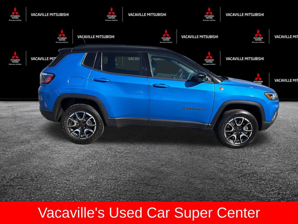 Used 2025 Jeep Compass Trailhawk AWD/4WD image 7