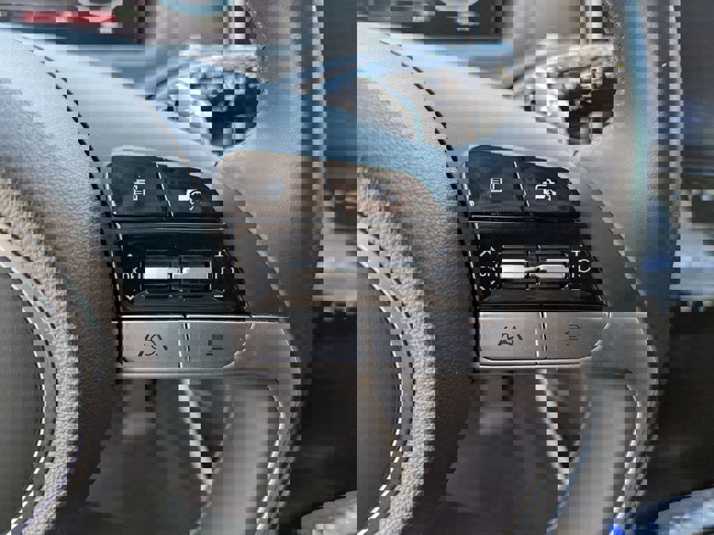 Used 2024 Hyundai Tucson Limited image 26