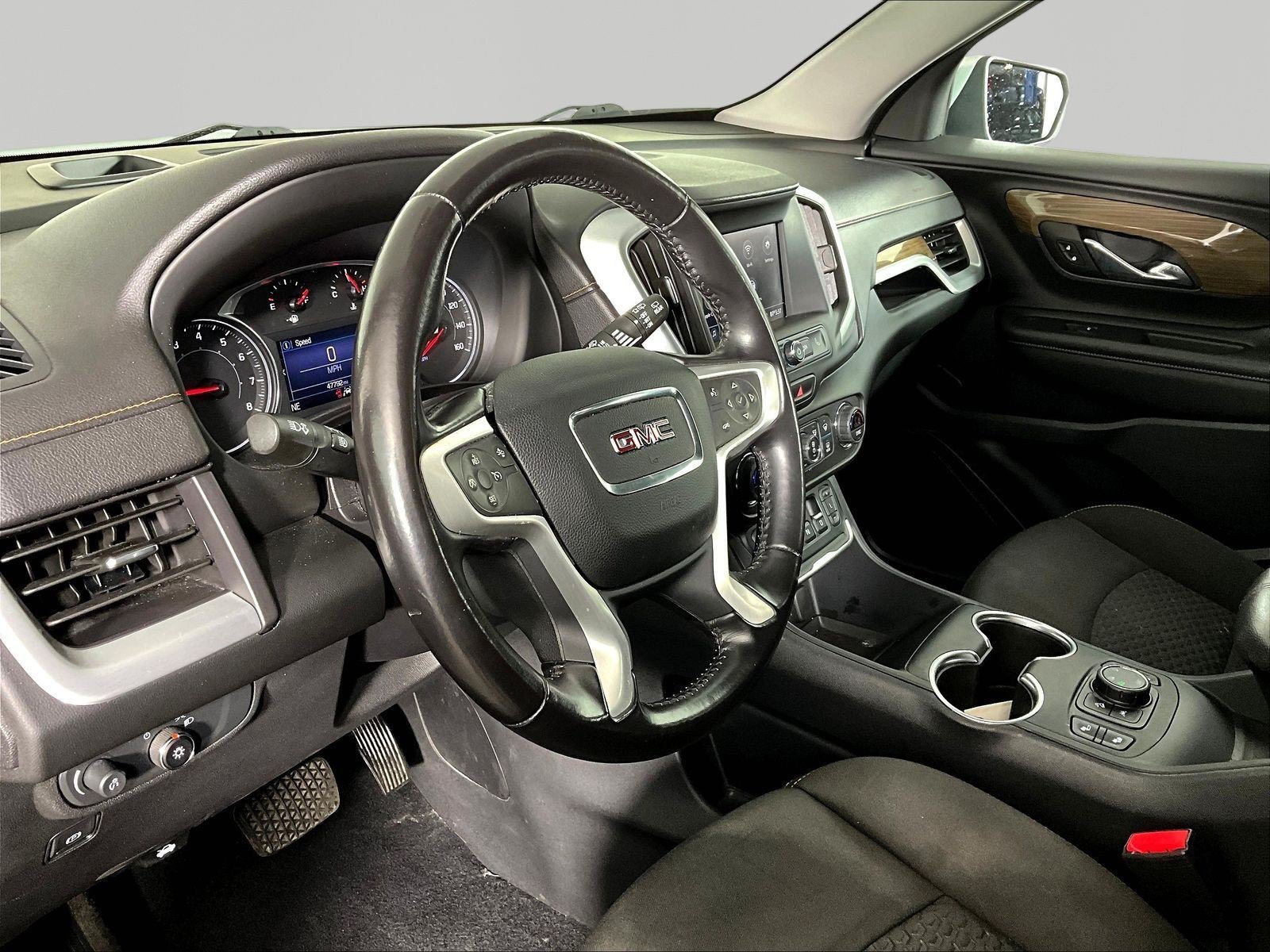 Used 2021 GMC Terrain SLE w/ Driver Convenience Package AWD/4WD image 17