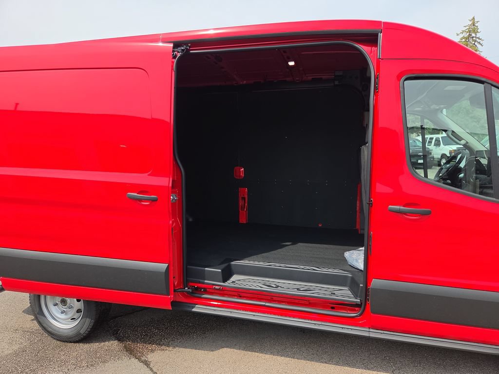 New 2026 Ford Transit 250 148 Medium Roof w/ Interior Upgrade Package RWD image 10
