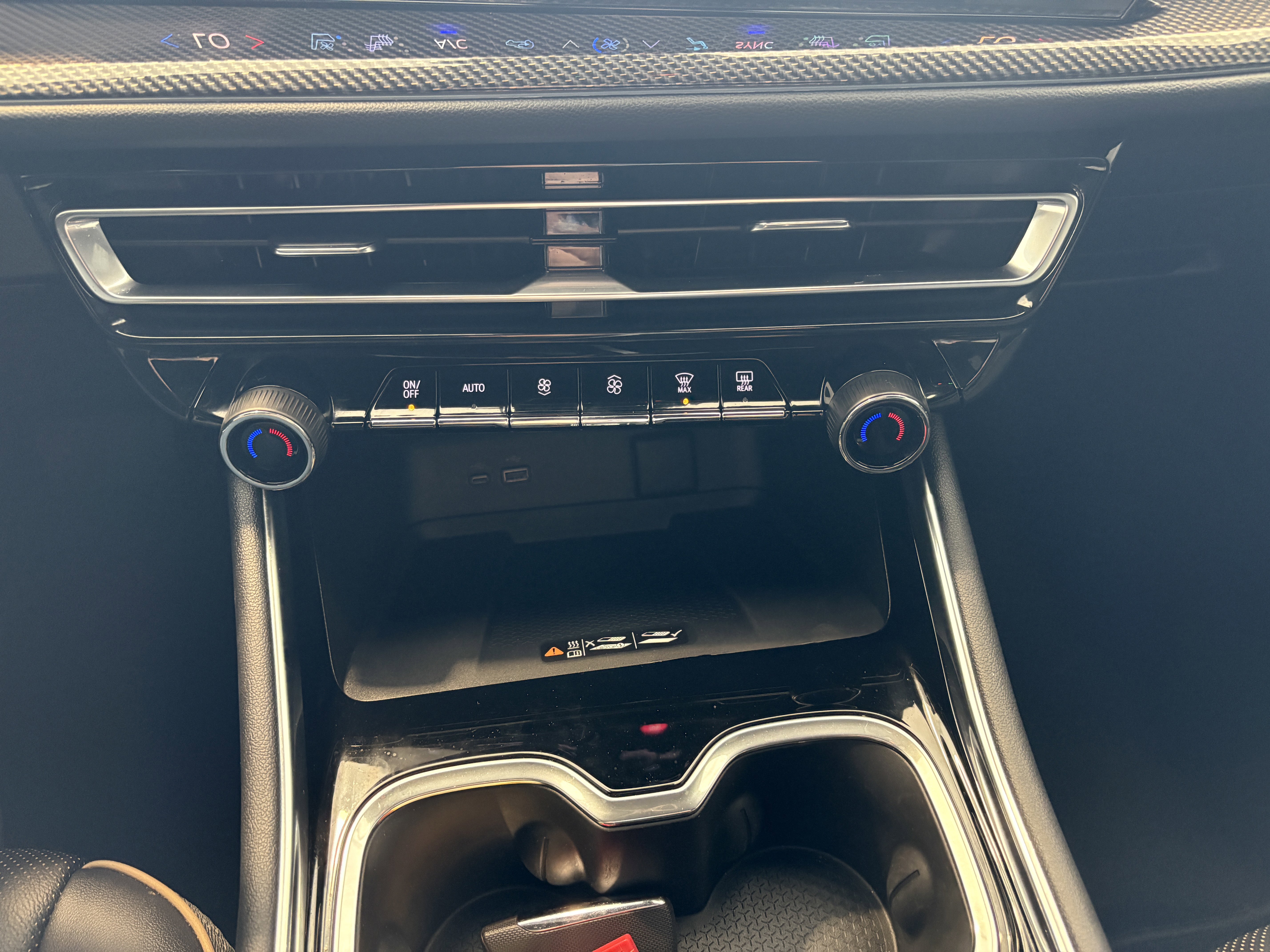 Used 2025 Chevrolet Traverse High Country w/ LPO, Floor Liner Package image 18