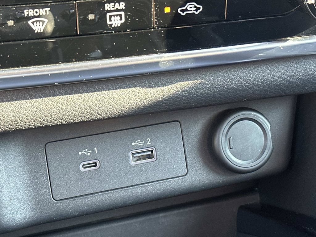 Used 2021 Nissan Rogue S FWD image 36