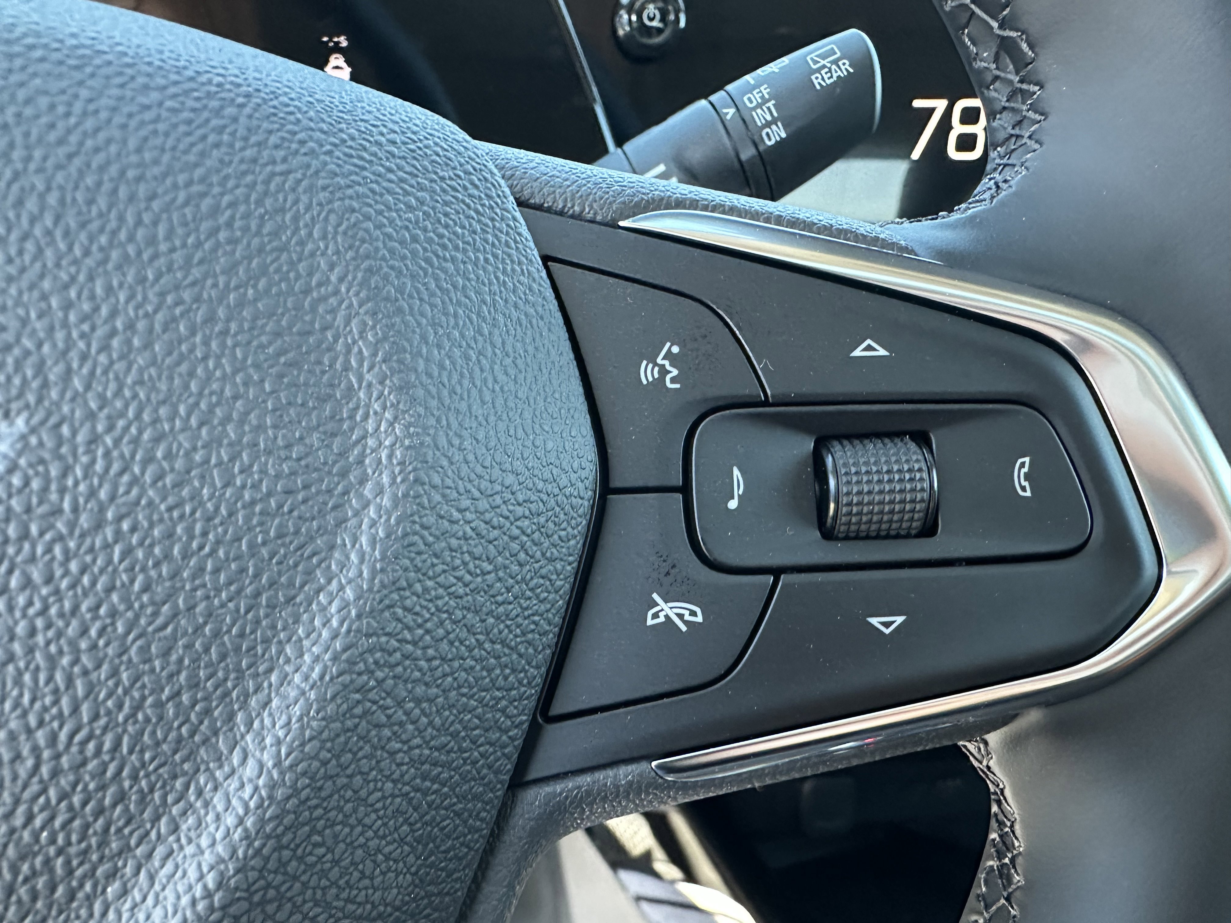 New 2026 Chevrolet Trax ACTIV w/ Sunroof Package image 18