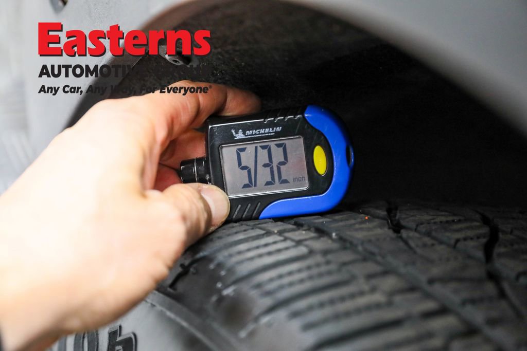 Used 2023 Chevrolet Blazer LT image 29