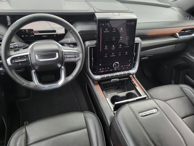 Used 2025 GMC Yukon Denali image 13