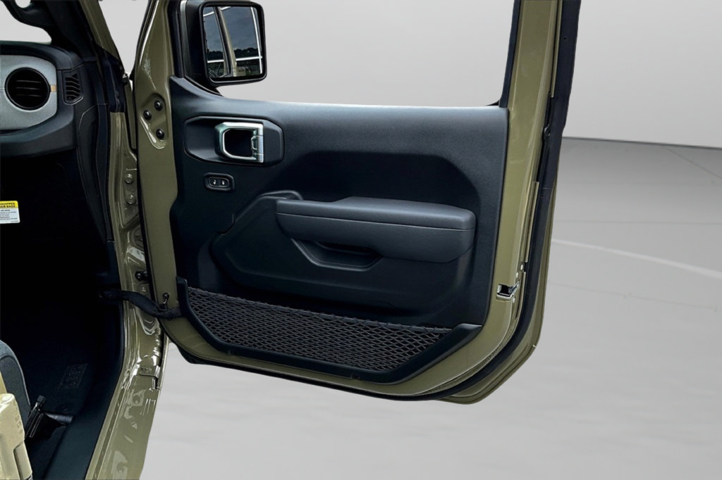 New 2025 Jeep Gladiator Sport AWD/4WD image 22