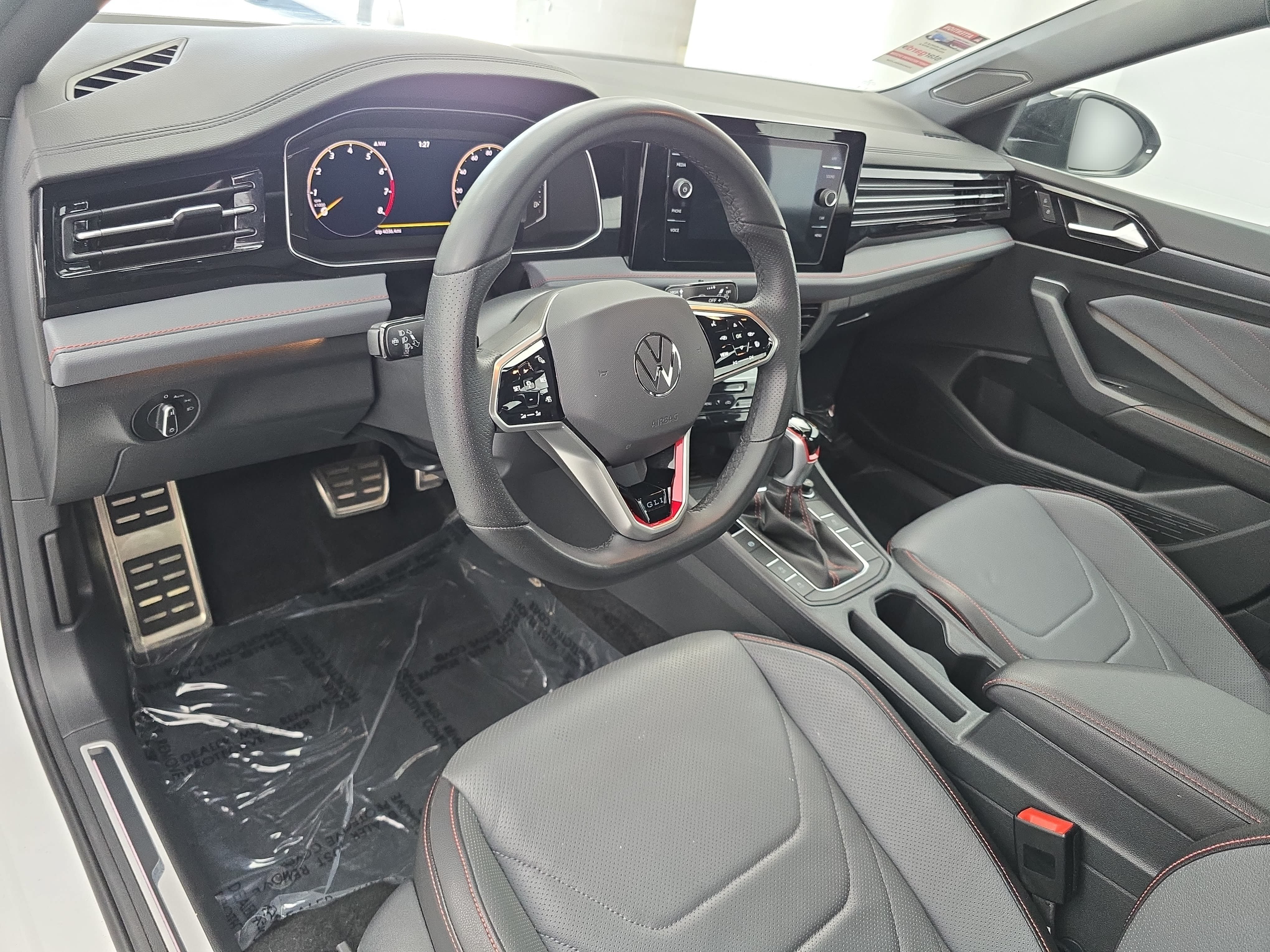 Certified 2025 Volkswagen Jetta GLI Autobahn w/ GLI Black Package FWD image 15