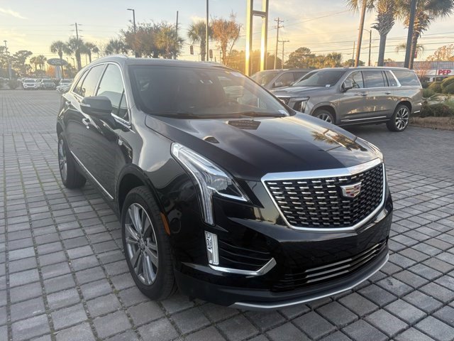 Certified 2025 Cadillac XT5 Premium Luxury image 4