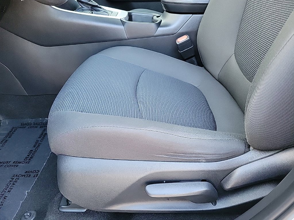 Used 2023 Toyota RAV4 LE FWD image 11