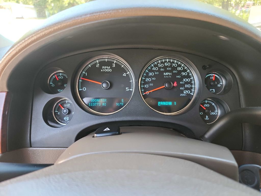 Used 2014 Chevrolet Silverado 3500 LTZ w/ LTZ Plus Package AWD/4WD image 26