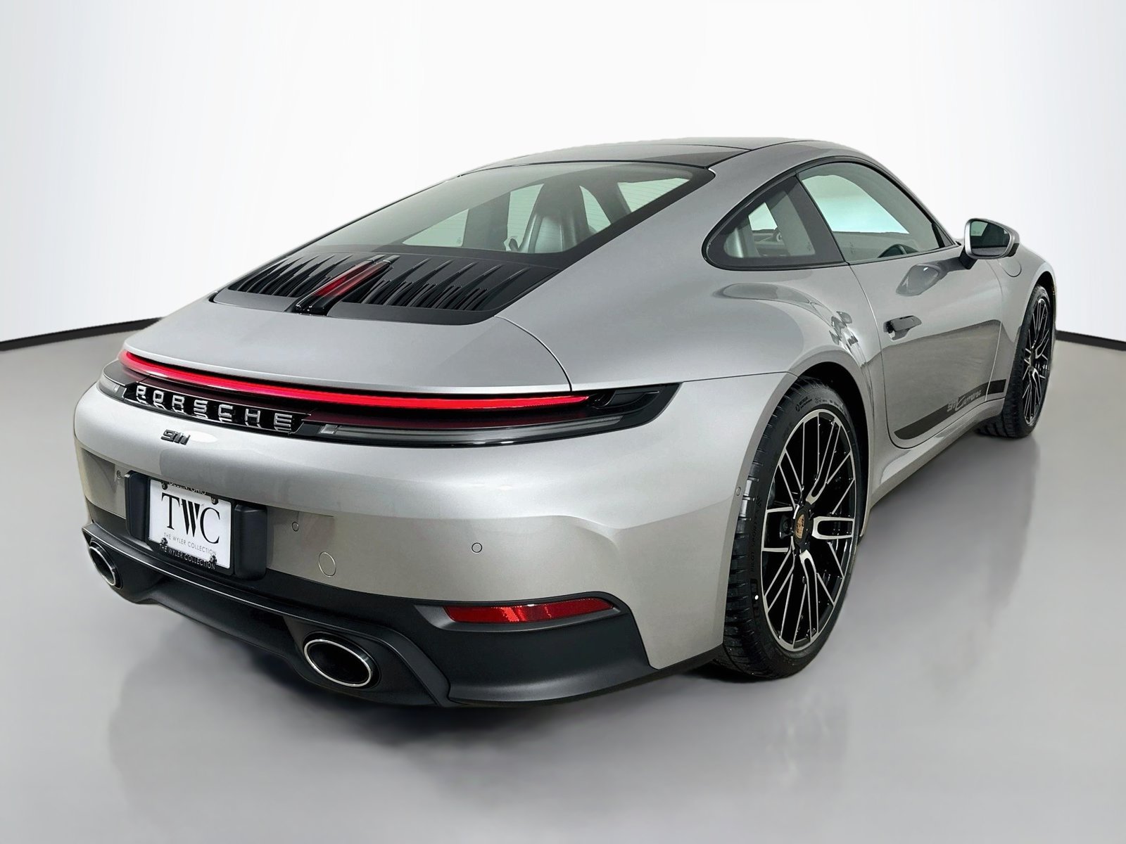 New 2026 Porsche 911 Carrera RWD image 5