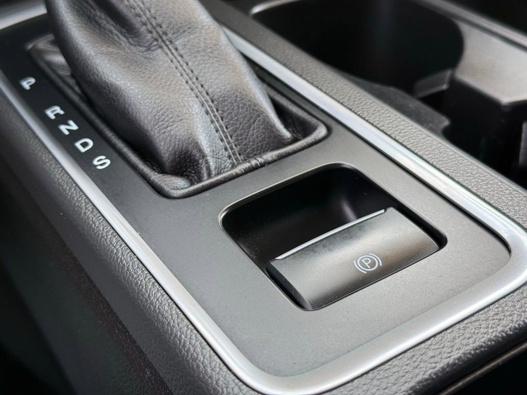 Used 2017 Ford Escape Titanium image 27