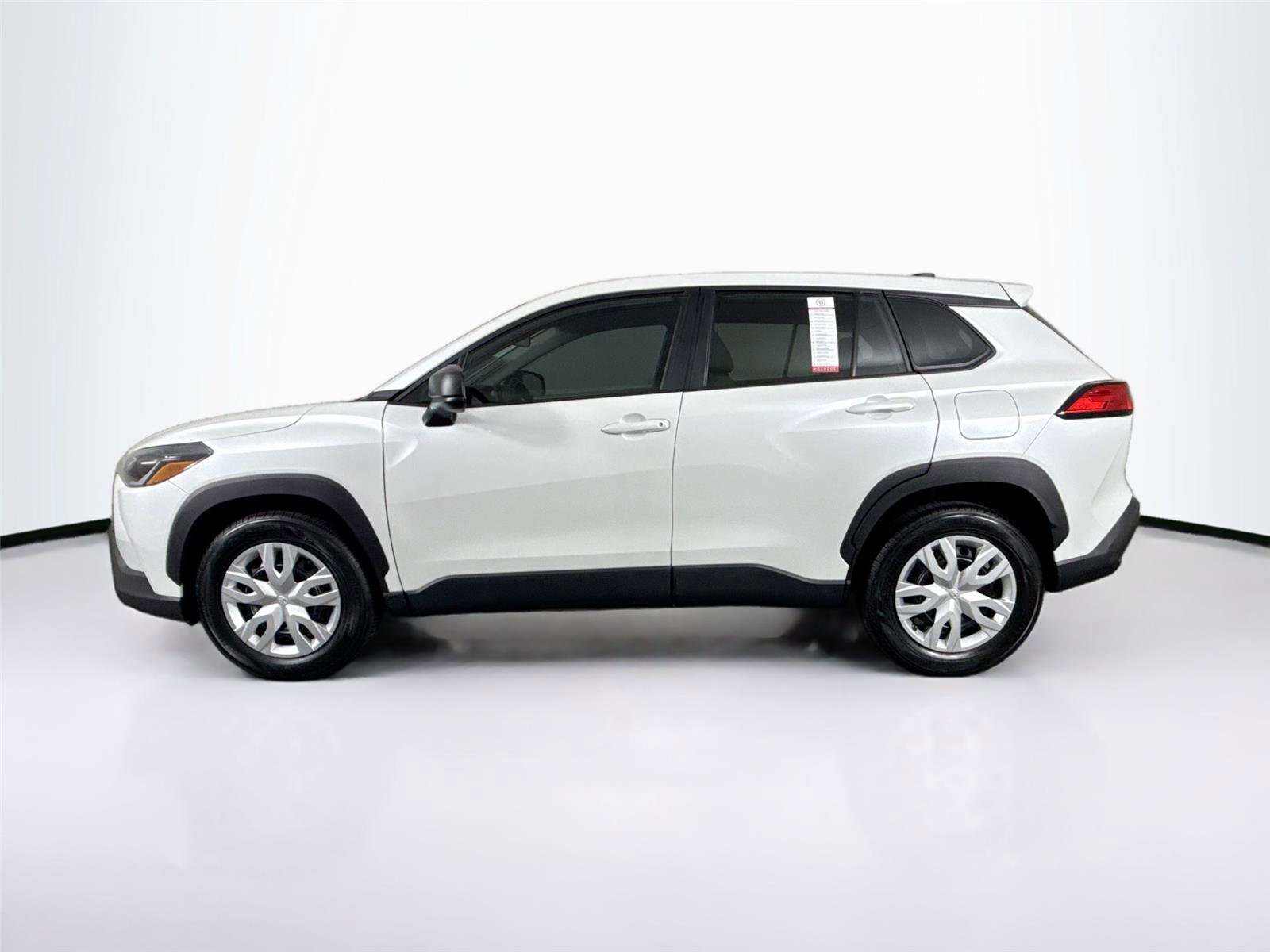 Certified 2024 Toyota Corolla Cross L FWD image 13