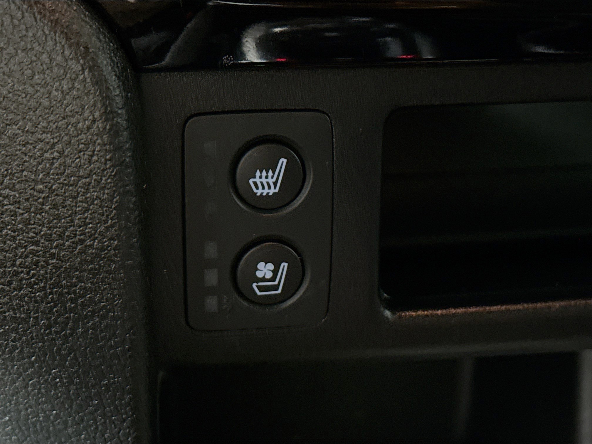 Certified 2024 Honda Passport Black Edition image 25