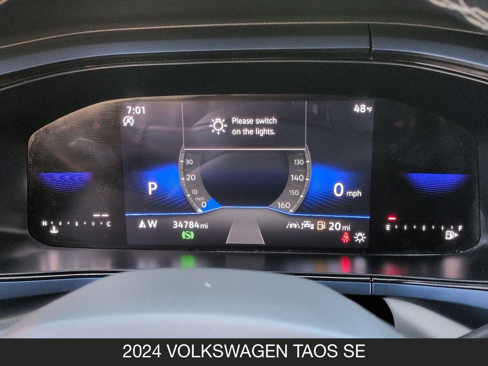 Used 2024 Volkswagen Taos SE image 19