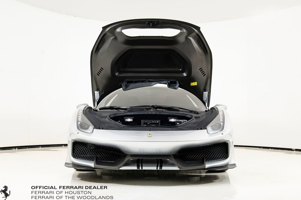 Used 2019 Ferrari 488 Pista Spider image 33