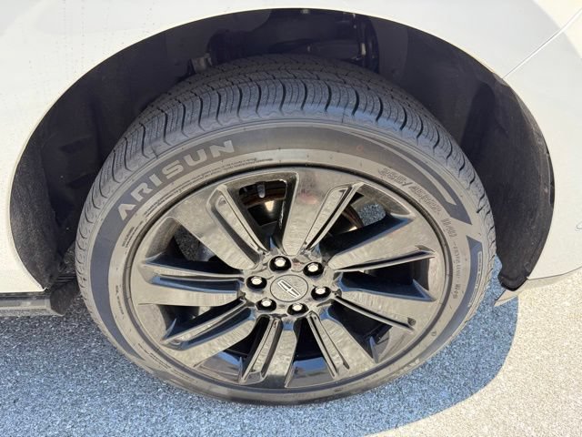 Used 2022 Lincoln Navigator Black Label AWD/4WD image 10