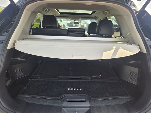 Used 2015 Nissan Rogue SL w/ SL Premium Package FWD image 13