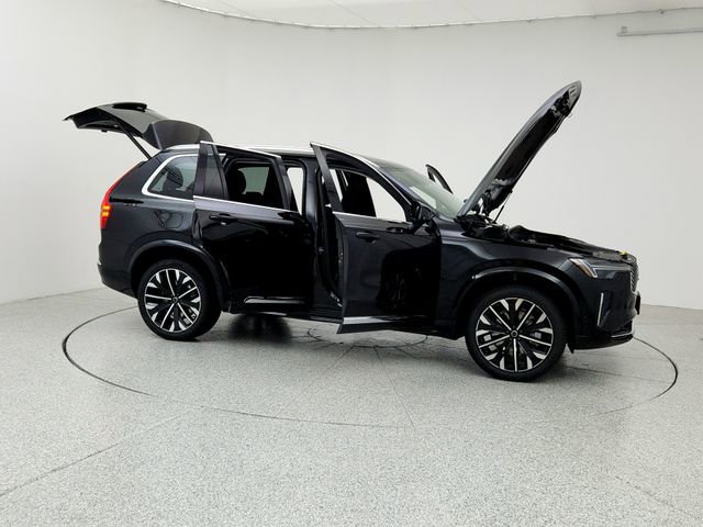 New 2026 Volvo XC90 B6 Plus w/ Protection Package Premier image 10