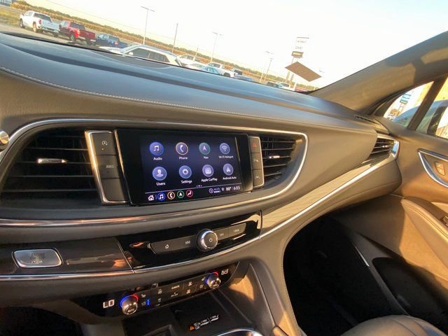 Used 2024 Buick Enclave Premium image 24