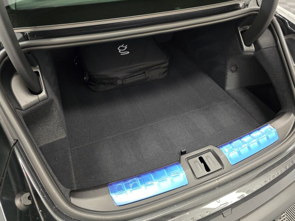 New 2025 Porsche Taycan 4S image 20