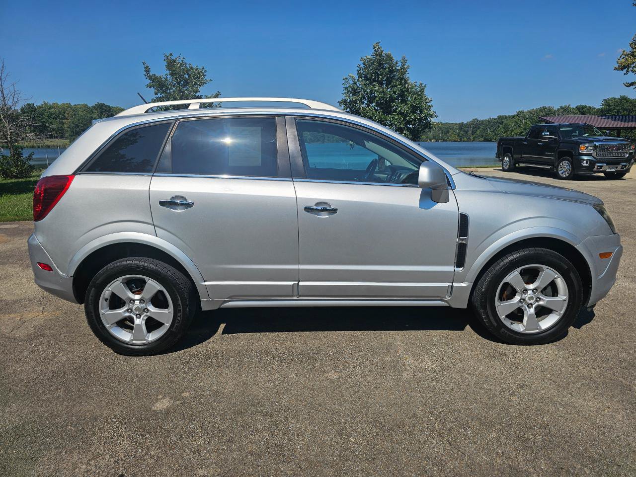 Used 2015 Chevrolet Captiva Sport LT w/ Convenience Package FWD image 3