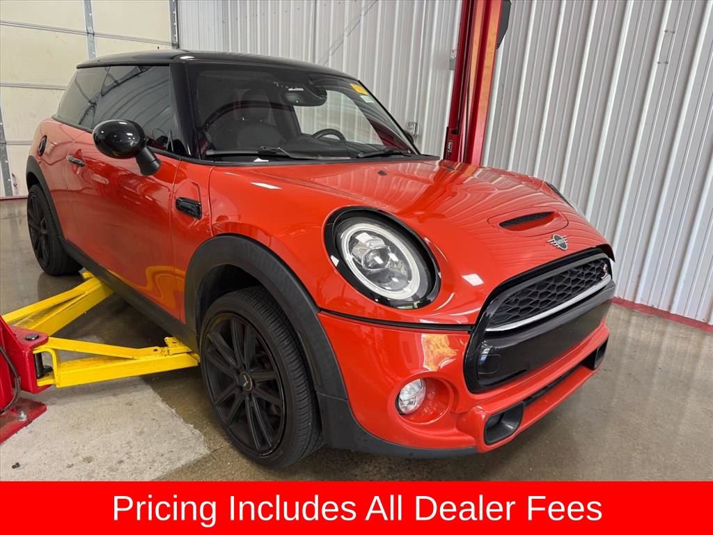Used 2019 MINI Cooper S FWD image 1