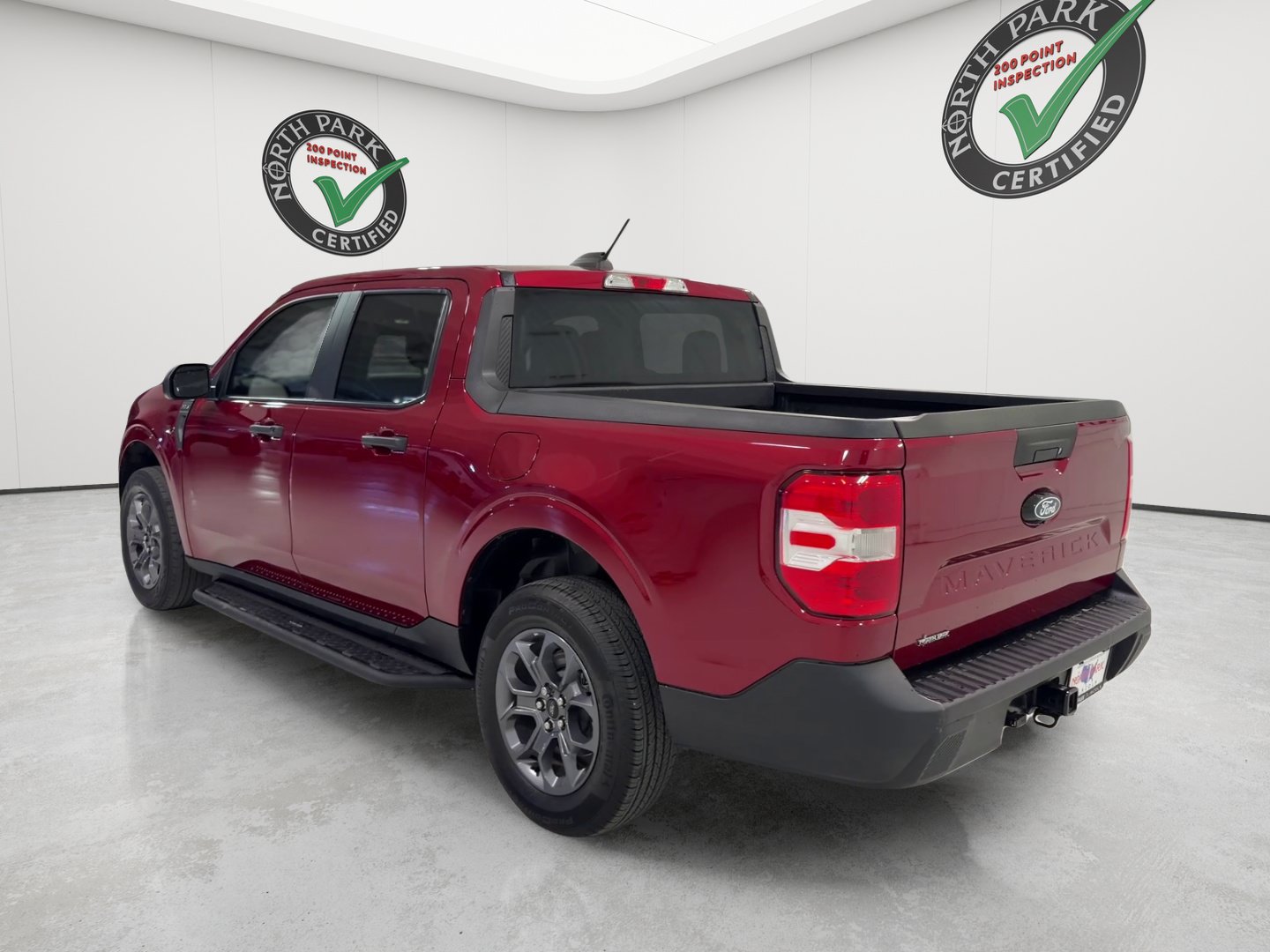 Used 2025 Ford Maverick XLT FWD image 3