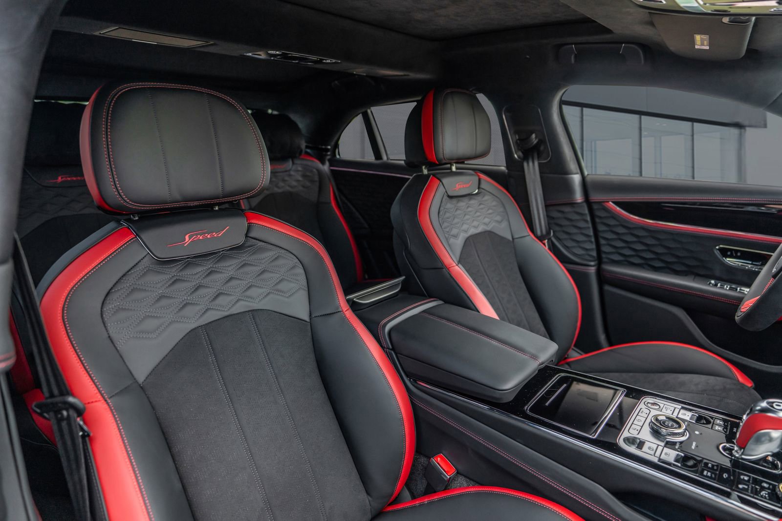 New 2025 Bentley Flying Spur Plug-In Hybrid image 67