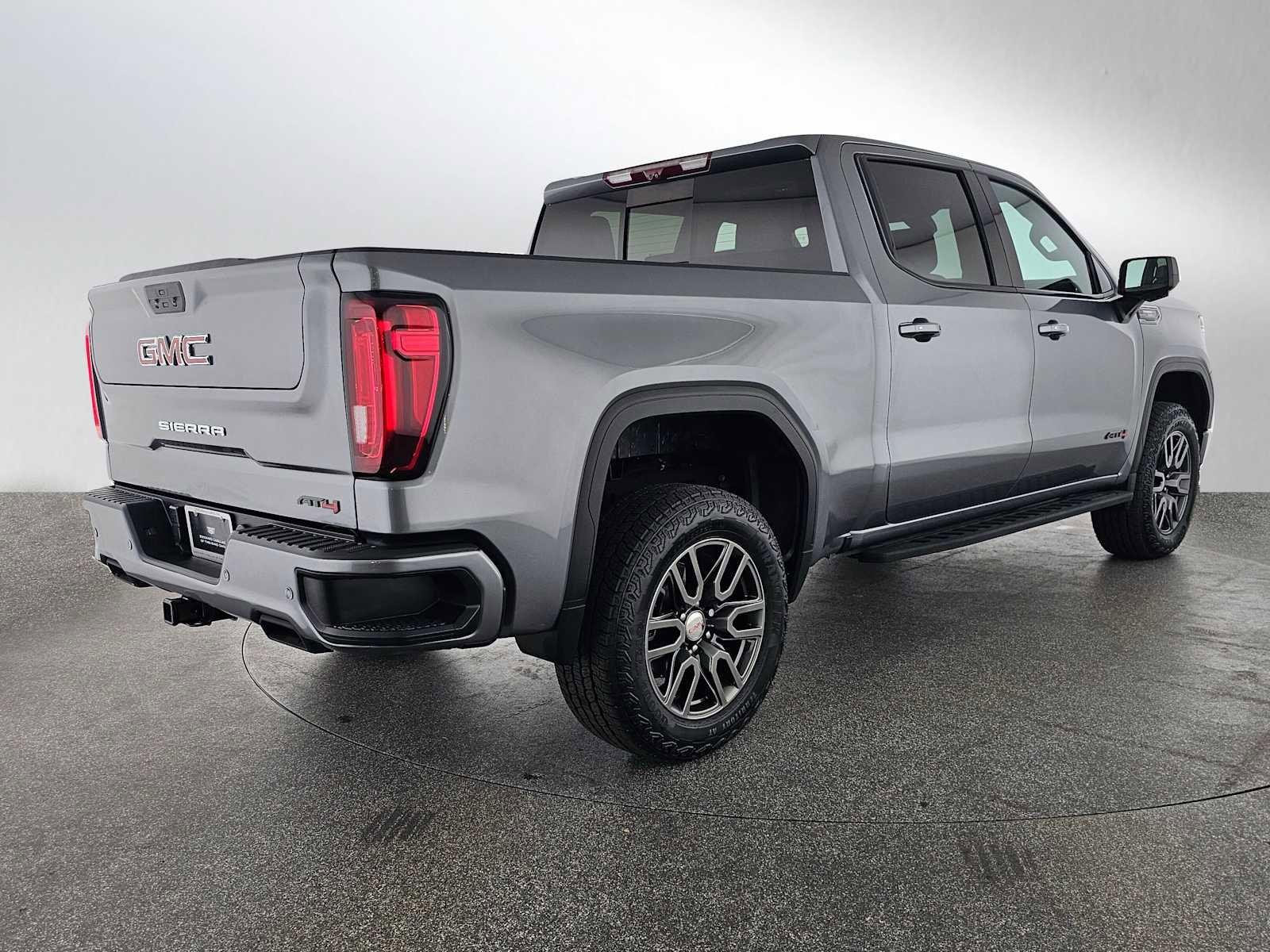 Used 2022 GMC Sierra 1500 AT4 w/ AT4 Premium Package image 3
