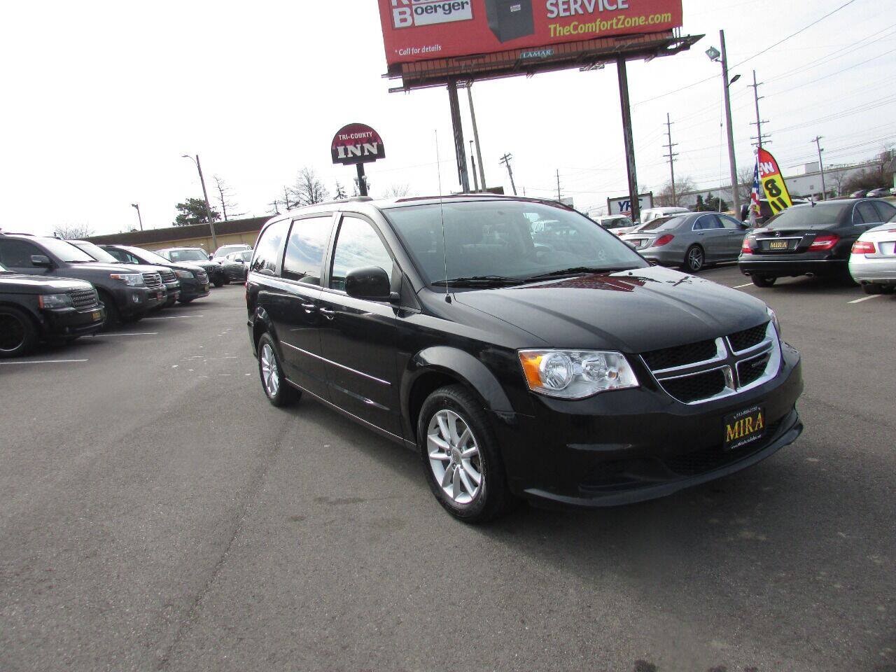 Used 2015 Dodge Grand Caravan SXT FWD image 4