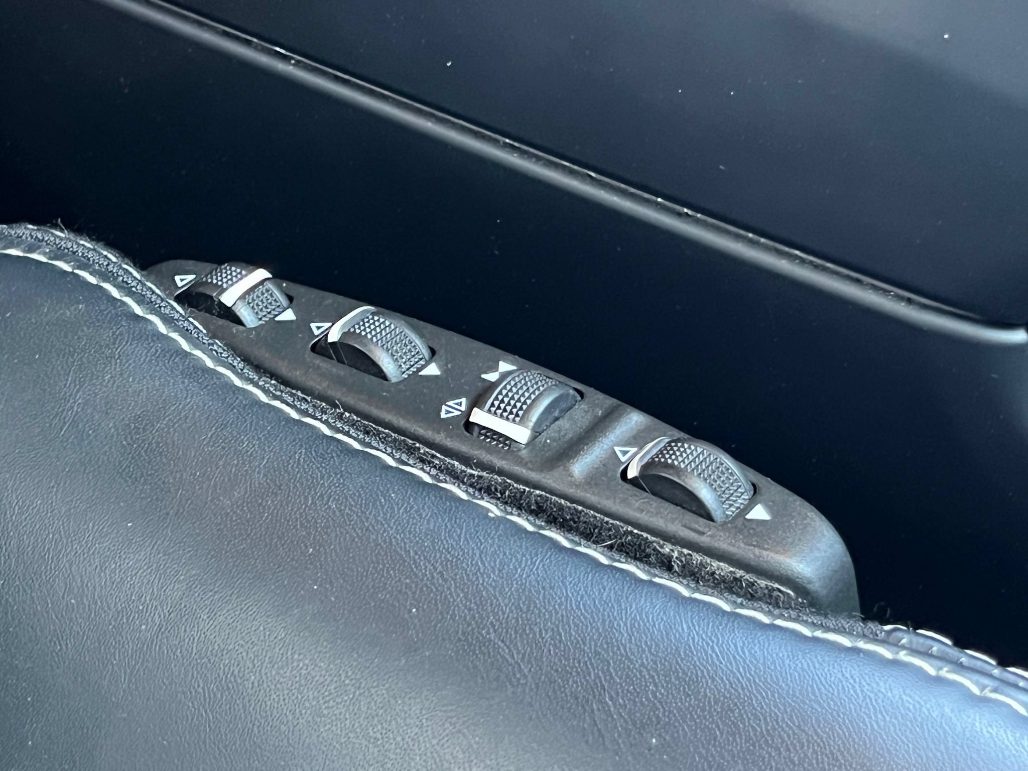 Used 2018 Mercedes-Benz G 550 Squared image 37