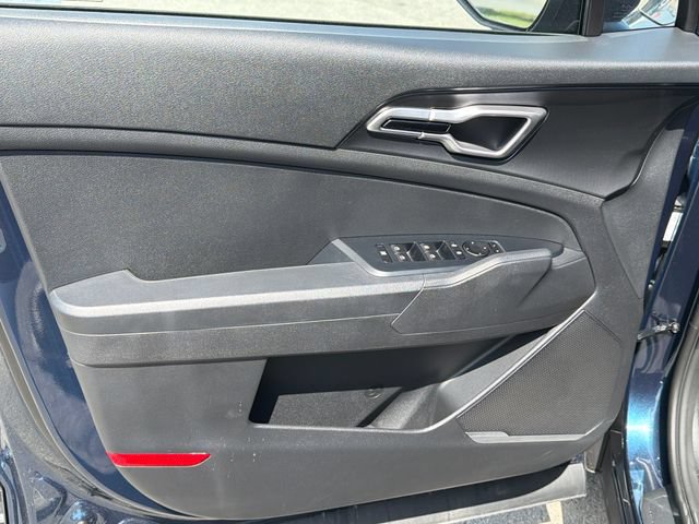 New 2027 Kia Sportage S FWD image 16