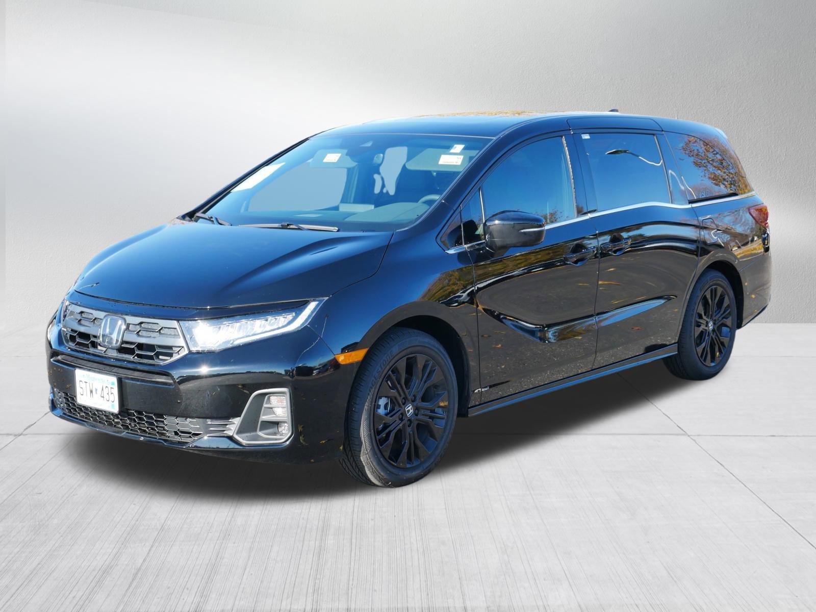 Certified 2026 Honda Odyssey Sport-L image 3