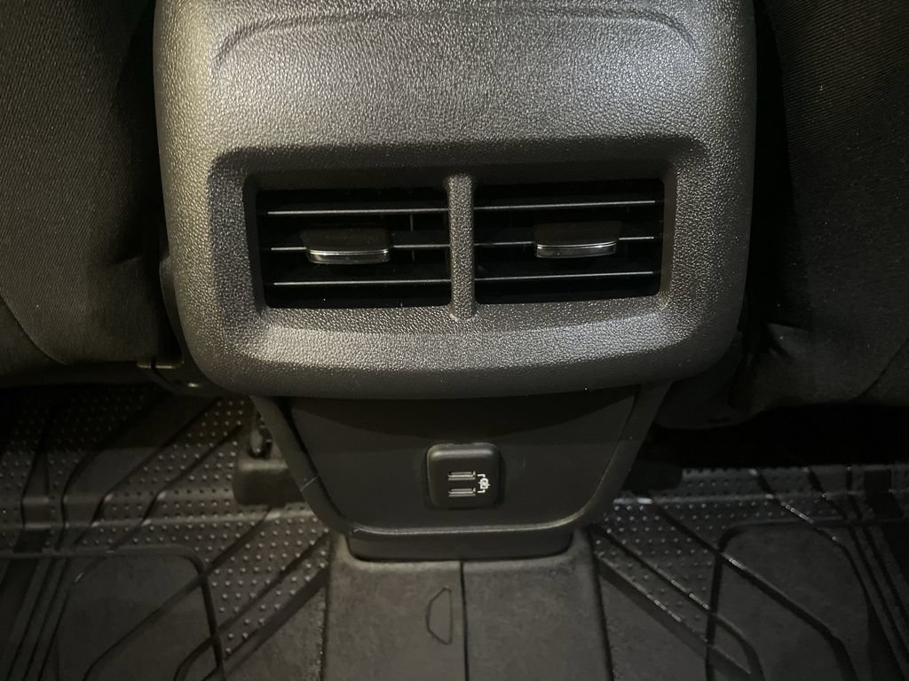 Used 2020 Chevrolet Equinox LT w/ Driver Convenience Package FWD image 14