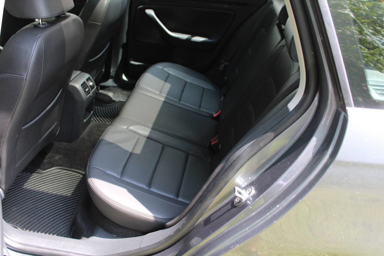 Used 2013 Volkswagen Jetta SE image 24