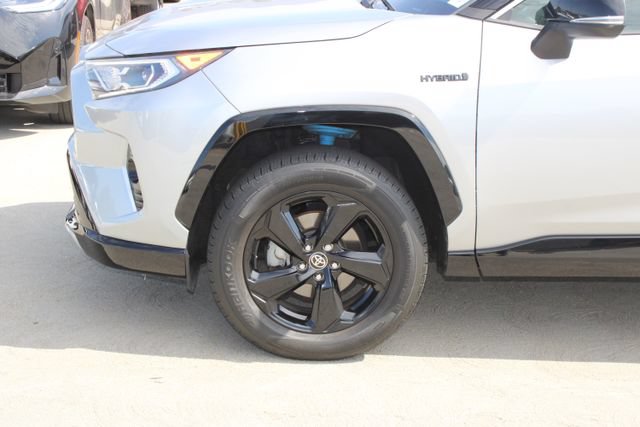 Used 2021 Toyota RAV4 XSE AWD/4WD image 4