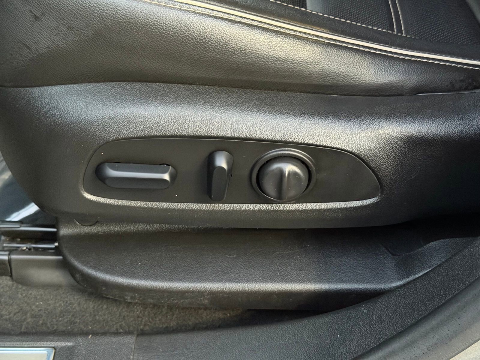 Used 2019 GMC Acadia Denali w/ Technology Package image 15