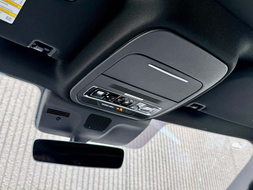 Used 2025 Lincoln Navigator Reserve w/ Jet Appearance Package AWD/4WD image 40