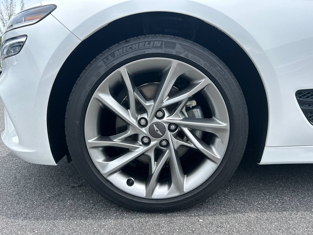 Used 2022 Genesis G70 2.0T AWD/4WD image 11